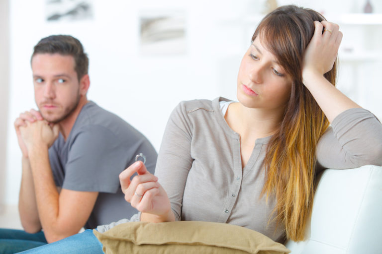 Divorce en vue ? Découvrez les rituels magiques pour l’éviter